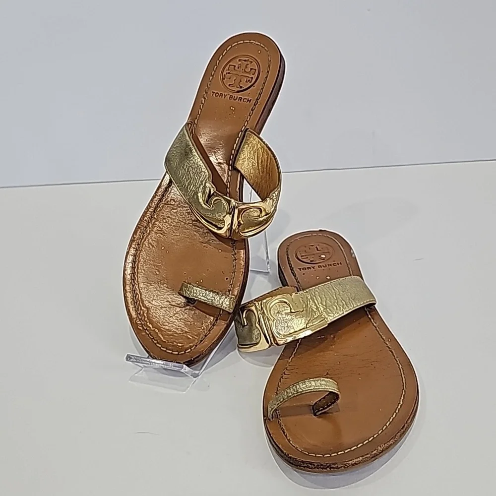 Tory Burch Gold Metallic leather sandals Size 8.5 Toe ring